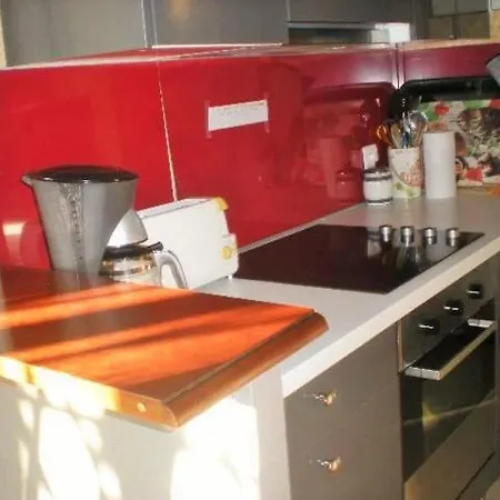 A 50 M De La Mer, Acces En Face De La Maison *